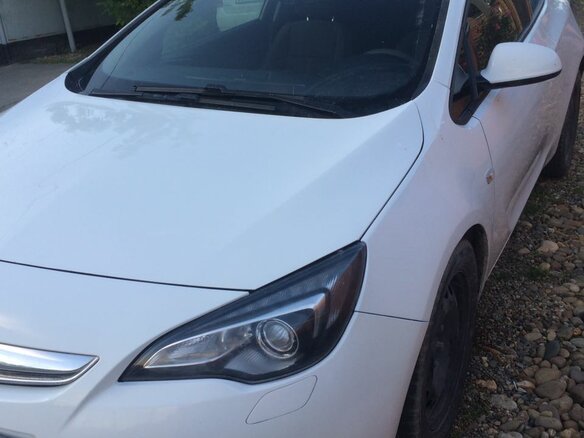 2012 Opel Astra GTC J Рестайлинг, белый - вид 2