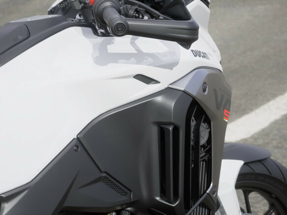 2026 Ducati Multistrada V4, белый, 3150000 рублей - вид 5
