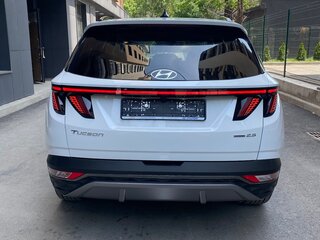 2023 Hyundai Tucson IV, белый, 3800000 рублей, вид 2
