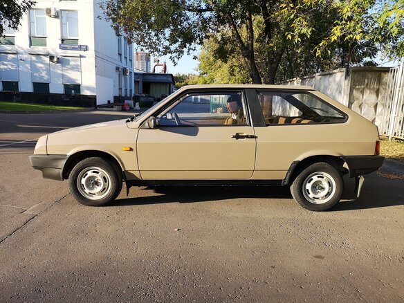 1986 Lada (ВАЗ) 2108, бежевый