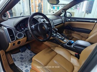 2012 Porsche Cayenne Diesel II (958), белый, 2990000 рублей, вид 3