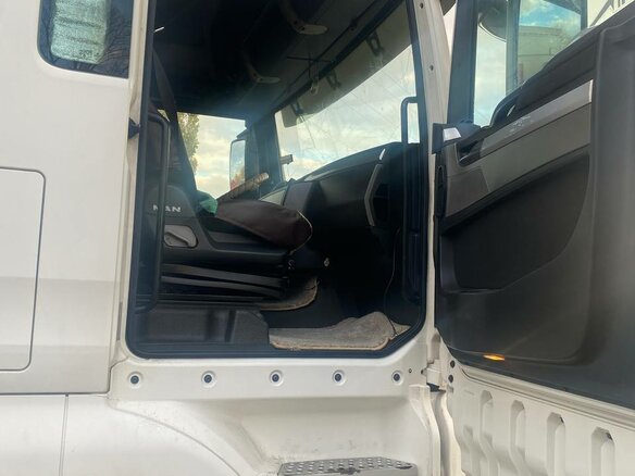 2014 MAN TGX, белый, 3900000 рублей - вид 2