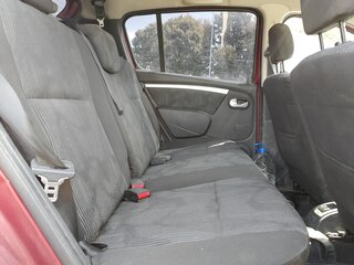 2011 Renault Sandero I, красный, 510000 рублей, вид 4