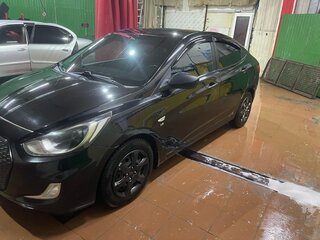 2012 Hyundai Solaris I, чёрный, 870000 рублей, вид 1