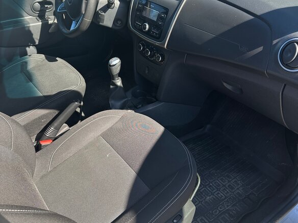 2020 Renault Logan Stepway II Рестайлинг, серый, 1200000 рублей - вид 5