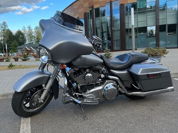 2008 Harley-Davidson Street Glide, серый, 790000 рублей - вид 10
