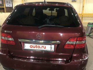 2010 Mercedes-Benz B-Класс 180 I (W245) Рестайлинг, красный, 900000 рублей, вид 2