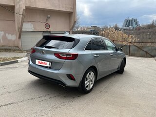 2019 Kia Ceed III, серебристый, 1790000 рублей, вид 3