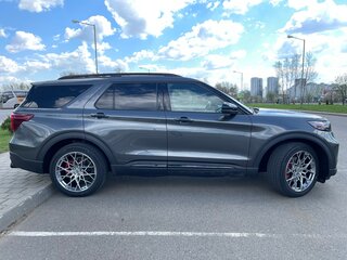2020 Ford Explorer VI, серый, 5000000 рублей, вид 4