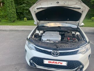 2016 Toyota Camry VII (XV50) Рестайлинг, белый, 2450000 рублей, вид 4