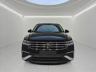 2023 Volkswagen Tiguan L II Рестайлинг (China Market), чёрный, 2500000 рублей, вид 3