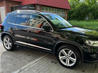 2013 Volkswagen Tiguan I Рестайлинг, чёрный, 2100000 рублей, вид 4