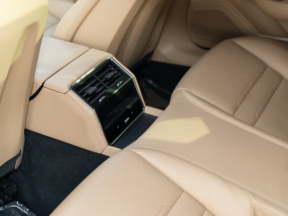 2021 Porsche Panamera II Рестайлинг, чёрный, 10500000 рублей - вид 18