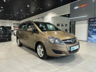 2012 Opel Zafira B Рестайлинг, бежевый, 580000 рублей, вид 3