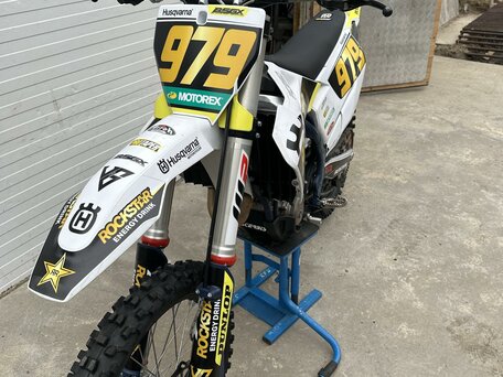 2022 Husqvarna FC 250, белый, 629000 рублей, вид 1