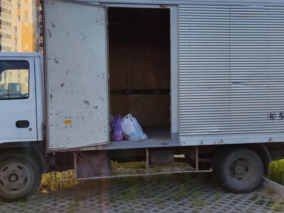 1997 Isuzu Elf (N-series), белый, 700000 рублей - вид 10