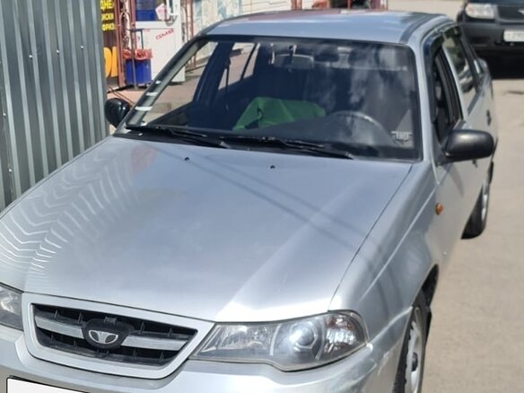 2010 Daewoo Nexia I Рестайлинг, серебристый, 350000 рублей