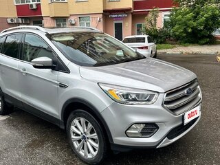 2017 Ford Escape III Рестайлинг, серый, 1635000 рублей, вид 3