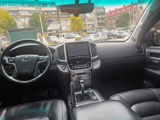 2015 Toyota Land Cruiser 200 Series Рестайлинг 2, чёрный, 5900000 рублей, вид 5