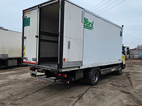 2000 Mercedes-Benz Atego, жёлтый, 2350000 рублей, вид 5