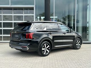 2021 Kia Sorento IV, чёрный, 3940000 рублей, вид 4