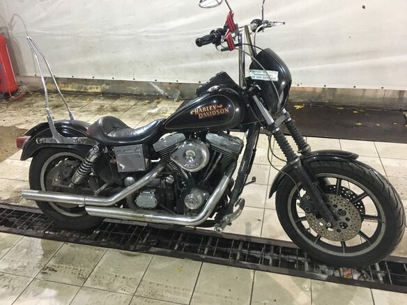 1996 Harley-Davidson Dyna Low Rider, чёрный - вид 3