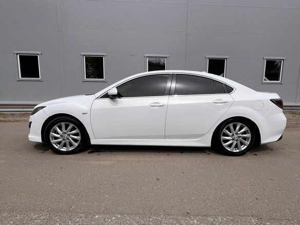 2010 Mazda 6 II (GH) Рестайлинг, белый, 840000 рублей - вид 1