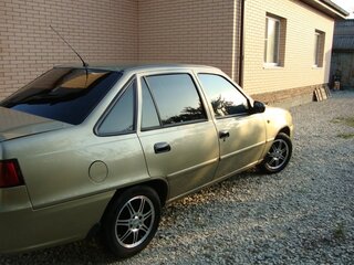 2011 Daewoo Nexia I Рестайлинг, бежевый, 220000 рублей, вид 3