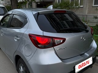 2017 Mazda Demio IV (DJ), серебристый, 1550000 рублей, вид 3