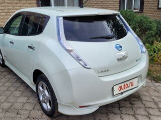 2012 Nissan Leaf I (ZE0/AZE0), белый, 730000 рублей, вид 4