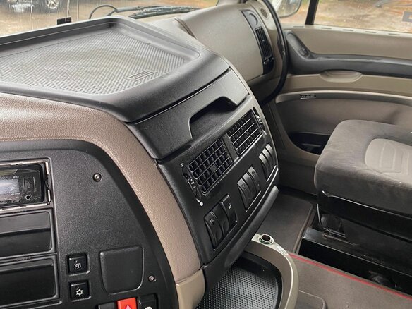 2010 DAF XF 105, белый, 3750000 рублей - вид 22