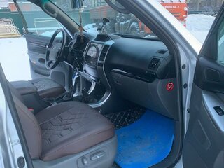 2008 Toyota Land Cruiser Prado 5-speed 120 Series Рестайлинг, серебристый, 1800000 рублей, вид 4