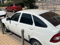 2013 Lada (ВАЗ) Priora I, белый, 550000 рублей - вид 2
