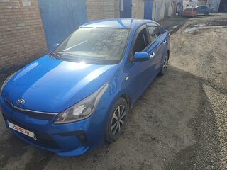 2018 Kia Rio IV, синий, 1550000 рублей, вид 4