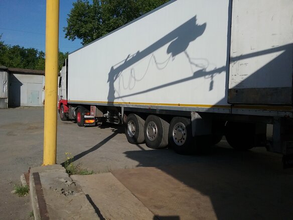 1996 Volvo FH, белый, 3000000 рублей - вид 2