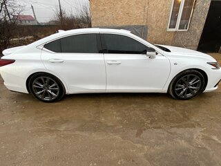 2018 Lexus ES 350 VII, белый, 4050000 рублей, вид 4