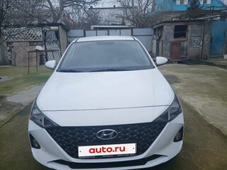 2020 Hyundai Solaris II Рестайлинг, белый, 1740000 рублей, вид 1