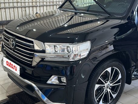 2015 Toyota Land Cruiser 200 Series Рестайлинг 2, чёрный, 5200000 рублей, вид 2