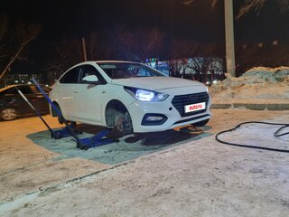 2018 Hyundai Solaris II, белый, 860000 рублей, вид 1
