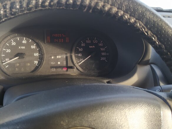 2011 Renault Logan I Рестайлинг, белый, 330000 рублей - вид 6