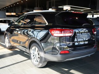 2017 Kia Sorento III Prime Рестайлинг, чёрный, 2750000 рублей, вид 5