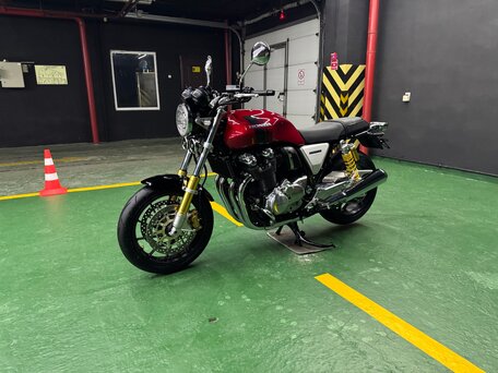 2017 Honda CB 1100, красный, 1250000 рублей, вид 4