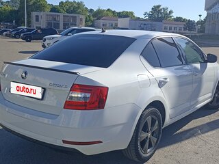 2018 Skoda Octavia III (A7) Рестайлинг, белый, 1440000 рублей, вид 5