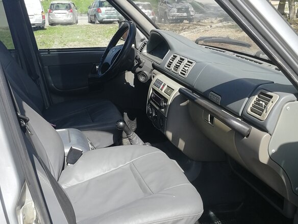 2006 УАЗ Патриот 3163 I, серый, 400000 рублей - вид 18