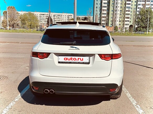 2018 Jaguar F-Pace I, белый, 2750000 рублей - вид 5