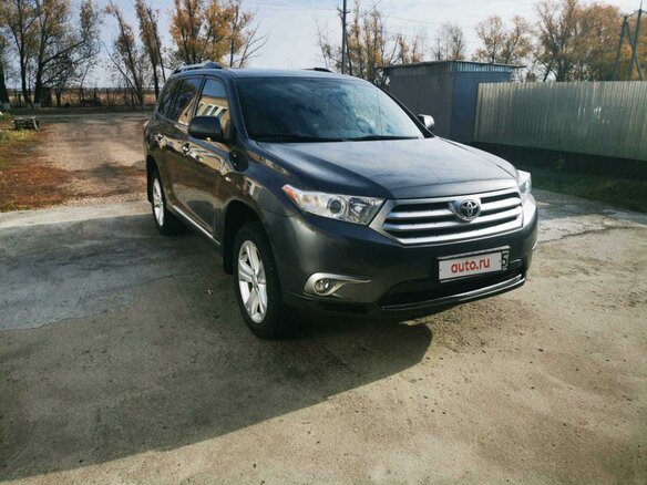 2013 Toyota Highlander II (XU40) Рестайлинг, серый, 2950000 рублей