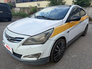 2016 Hyundai Solaris I Рестайлинг, белый, 350000 рублей, вид 1