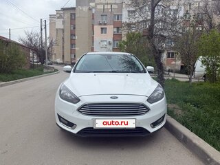 2016 Ford Focus III Рестайлинг, белый, 1450000 рублей, вид 4
