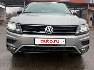 2020 Volkswagen Tiguan II, серый, 2720000 рублей, вид 2
