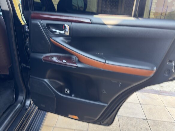 2012 Lexus LX 570 III Рестайлинг, чёрный, 3600000 рублей - вид 17